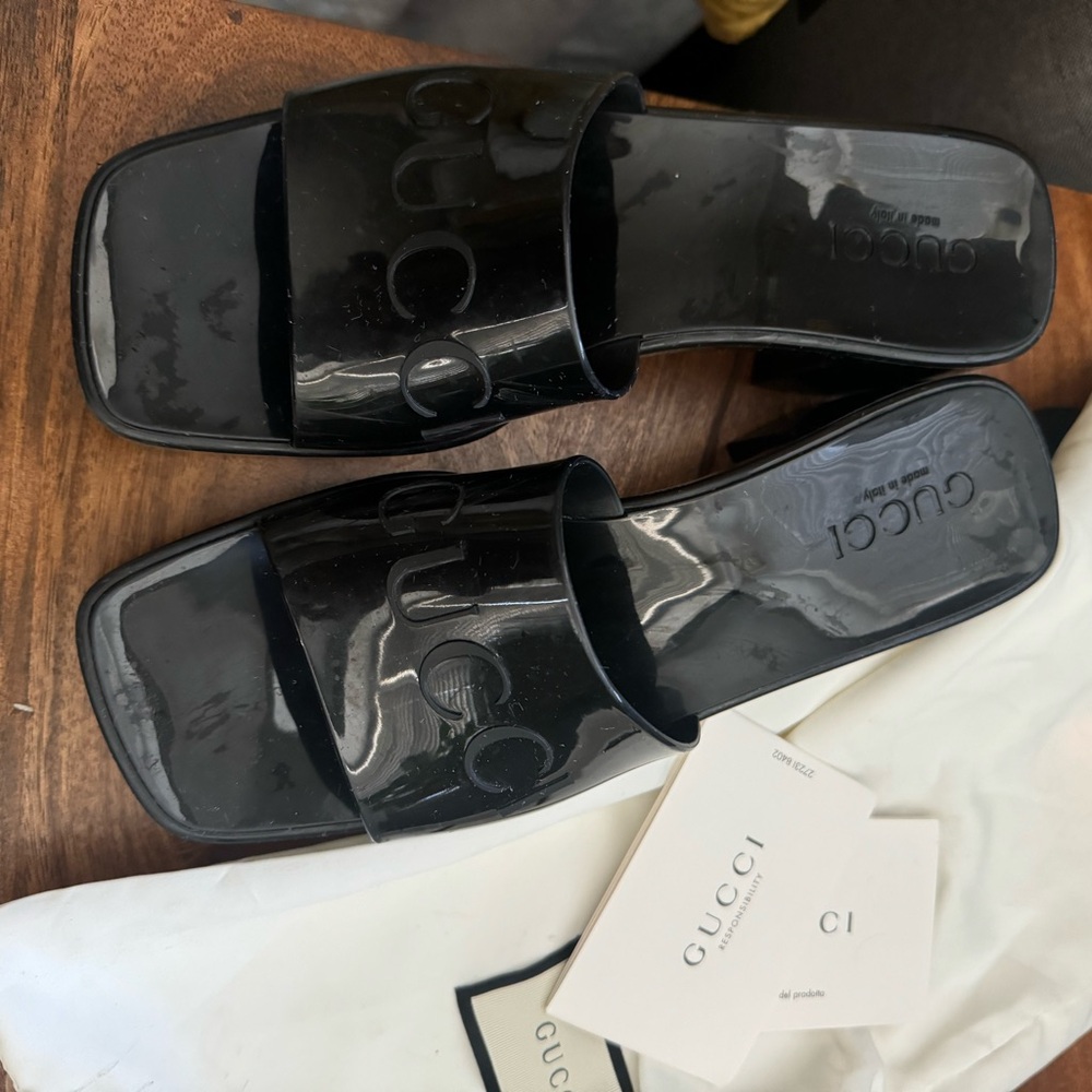 Authentic Gucci Sandals - image 4